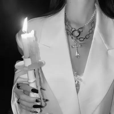 91张黑白冷淡风女生头像