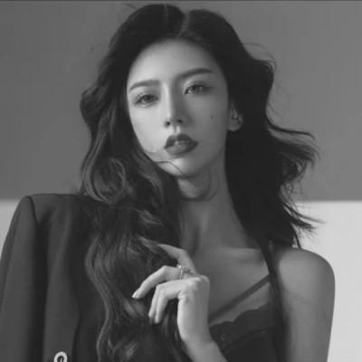 女士高冷黑白头像图片高清112张