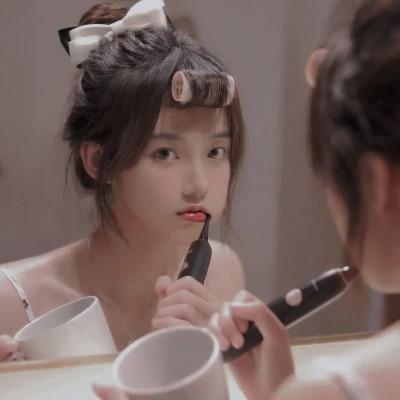 慵懒随意女生头像59张