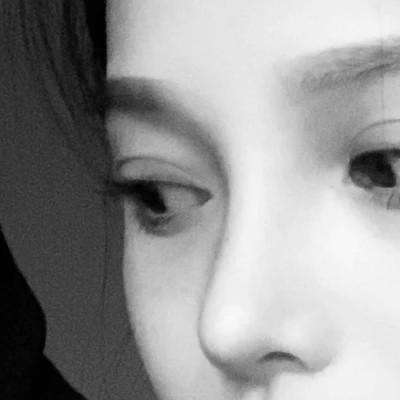 91张黑白冷淡风女生头像