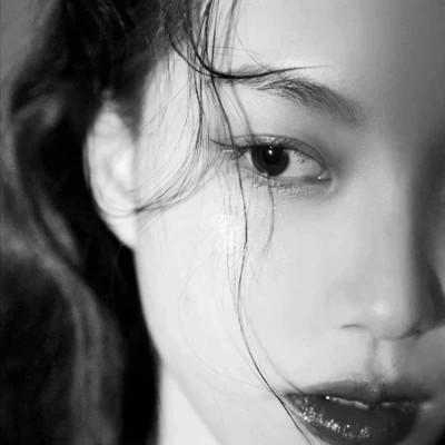91张黑白冷淡风女生头像