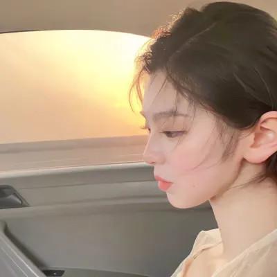 头像图片大全2023女生真人