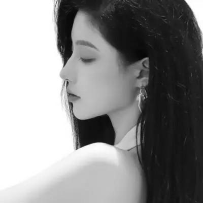 女士高冷黑白头像图片高清112张
