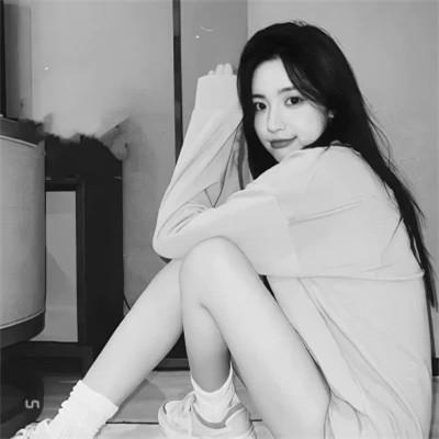 女士高冷黑白头像图片高清112张