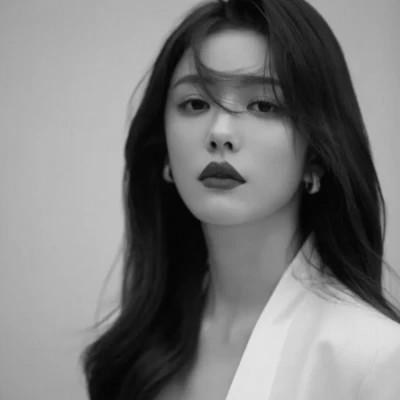 女士高冷黑白头像图片高清112张