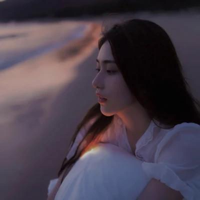慵懒随意女生头像59张