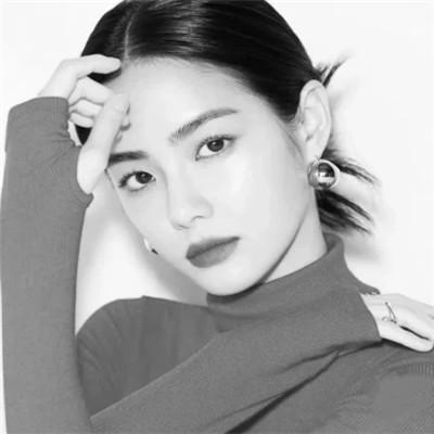 女士高冷黑白头像图片高清112张