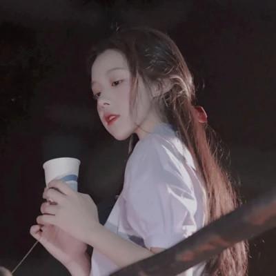 慵懒随意女生头像59张