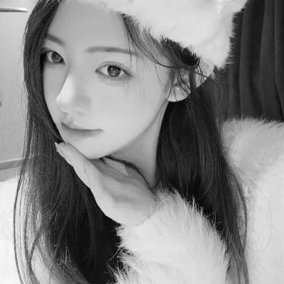 女士高冷黑白头像图片高清112张