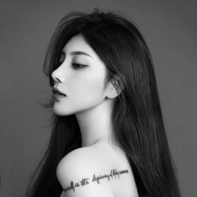 女士高冷黑白头像图片高清112张