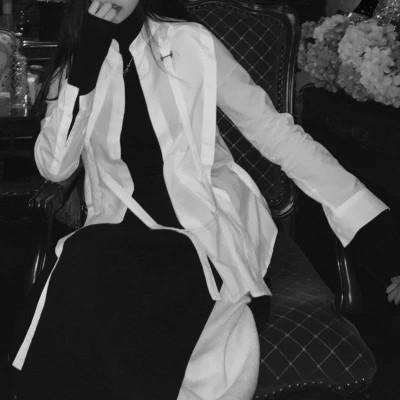 91张黑白冷淡风女生头像