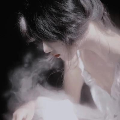 慵懒随意女生头像59张