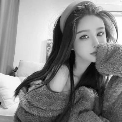女士高冷黑白头像图片高清112张