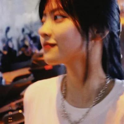 慵懒随意女生头像59张