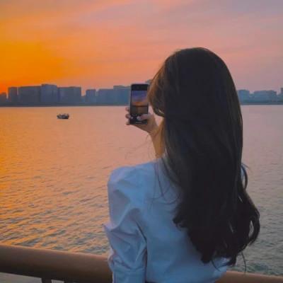 女生头像落日夕阳 唯美好看的背影夕阳头像女生高清图片