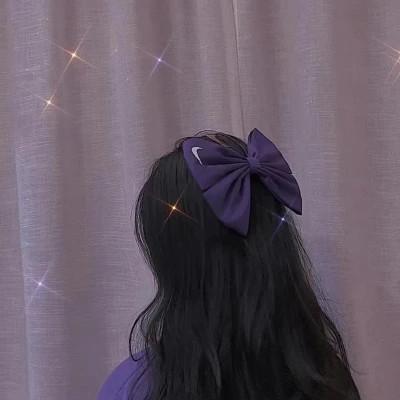 女生高级感的背影意境图片头像