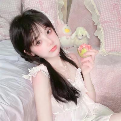 温柔惊艳的女生头像 高清温柔干净且惊艳的女头图片