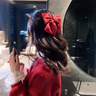 女生高级感的背影意境图片头像