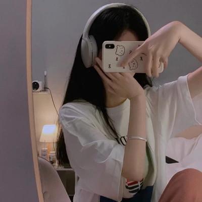 微信头像高级氛围感女生图片