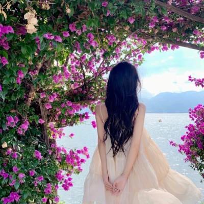 微信头像漂亮背影新款女生
