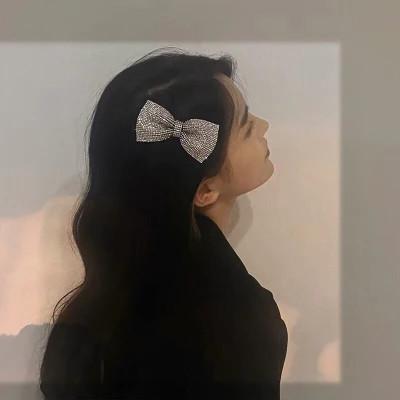 女生高级感的背影意境图片头像