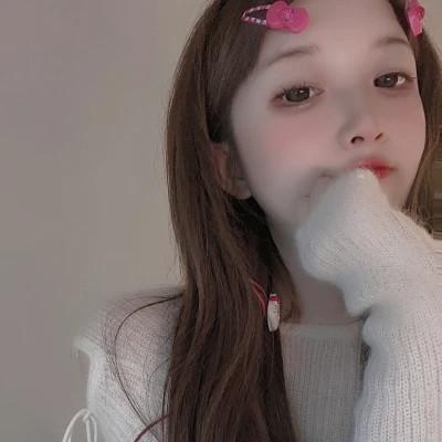 微信头像高级氛围感女生图片