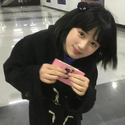 2023女生超火的微信头像大全111张