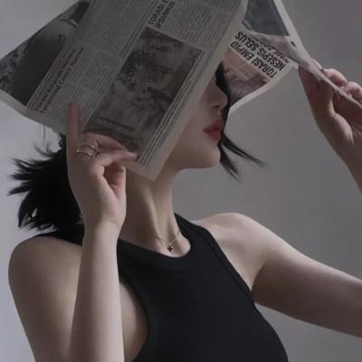微信头像高级氛围感女生图片