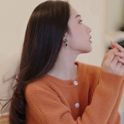 微信头像高级氛围感女生图片