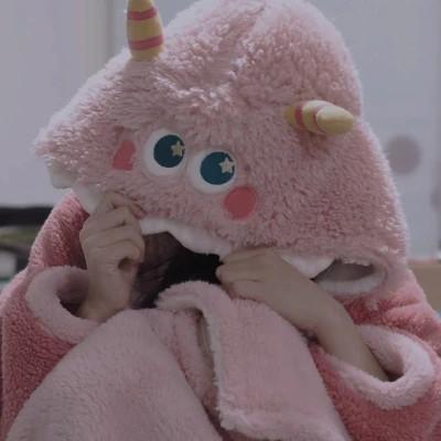 微信头像高级氛围感女生图片
