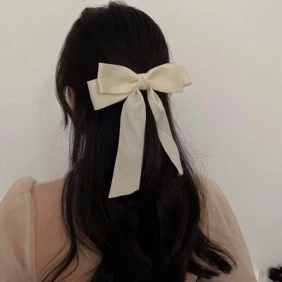 女生高级感的背影意境图片头像
