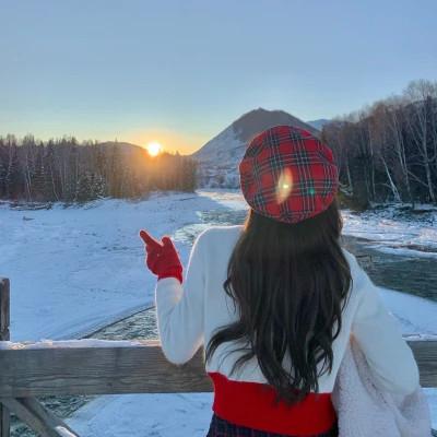 女生高级感的背影意境图片头像
