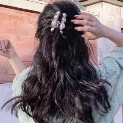 女生高级感的背影意境图片头像