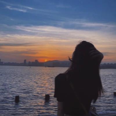 女生背影头像ins高级质感105张
