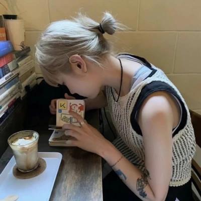 2023女生超火的微信头像大全111张