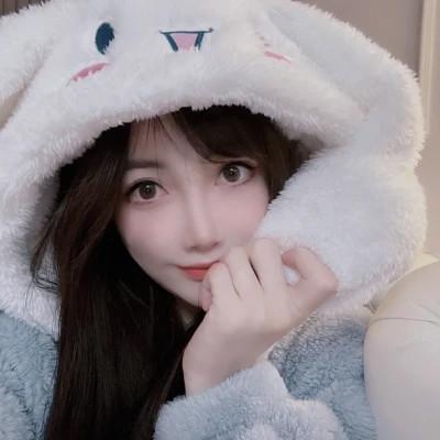 微信头像高级氛围感女生图片
