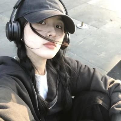 2023女生超火的微信头像大全111张