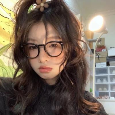 宝藏女孩微信头像54张