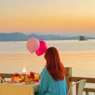 女生晚霞背影头像 好看高清的唯美落日夕阳治愈女头图片
