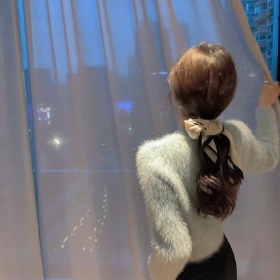 女生高级感的背影意境图片头像
