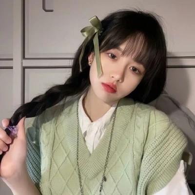 温柔惊艳的女生头像 高清温柔干净且惊艳的女头图片