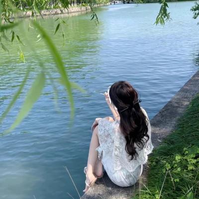 微信头像漂亮背影新款女生