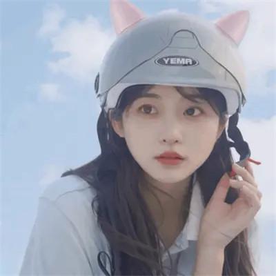温柔惊艳的女生头像 高清温柔干净且惊艳的女头图片