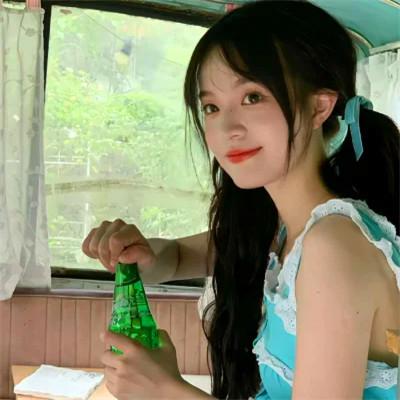 清新自然漂亮美女头像图片60张
