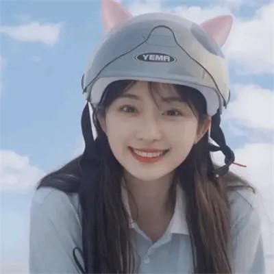 温柔惊艳的女生头像 高清温柔干净且惊艳的女头图片