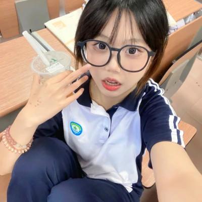 青春期素颜女生头像95张 青春正好