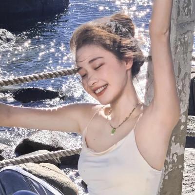 神仙颜值高清唯美的女生头像