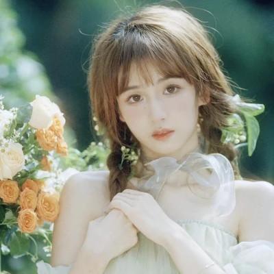 神仙颜值高清唯美的女生头像
