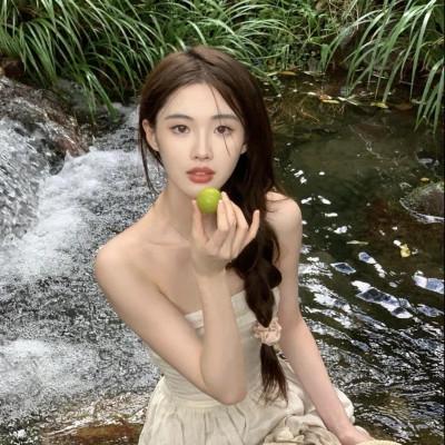 神仙颜值高清唯美的女生头像
