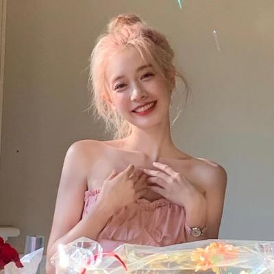 神仙颜值高清唯美的女生头像
